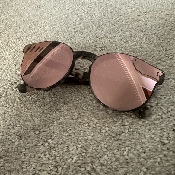 Illesteva Sunglasses main image 4